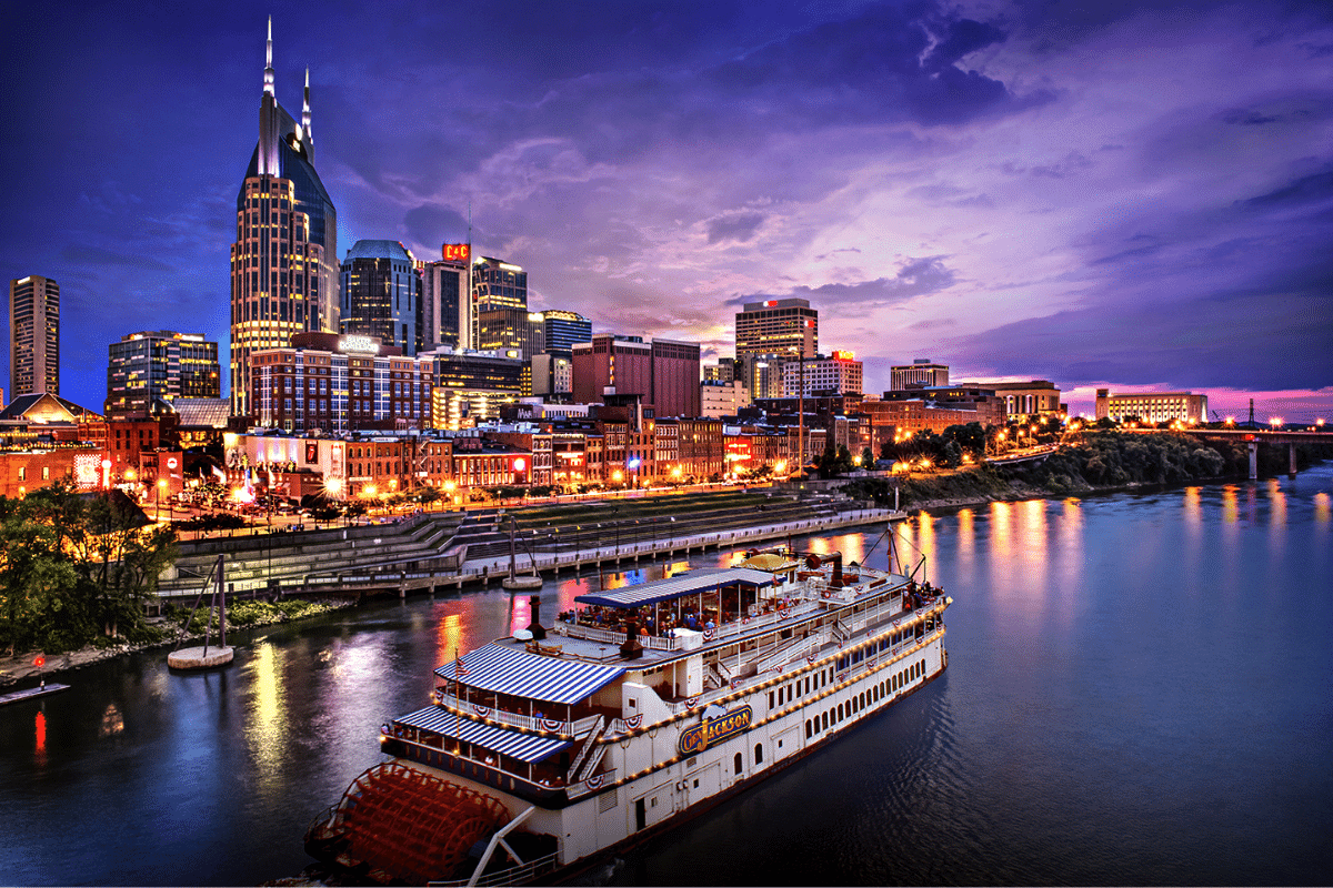 General Jackson Showboat in Cumberland River 