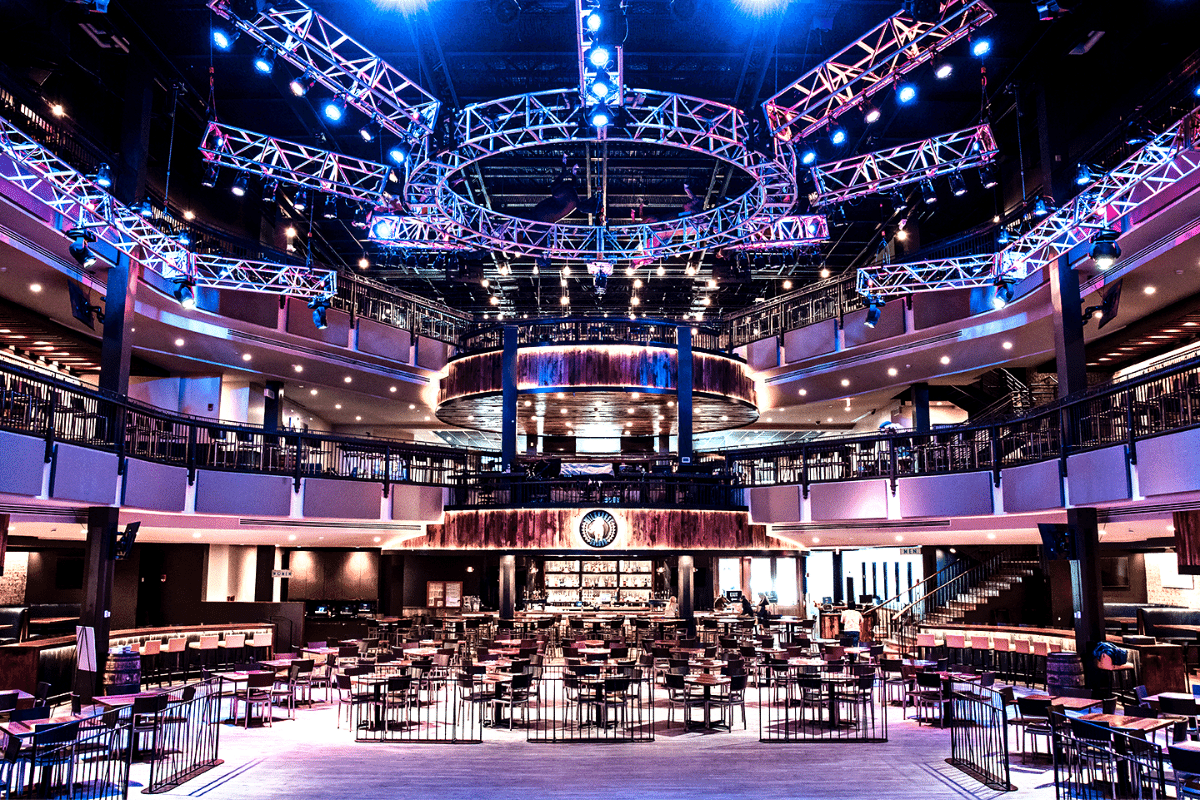 Wildhorse Saloon downtown Nashville