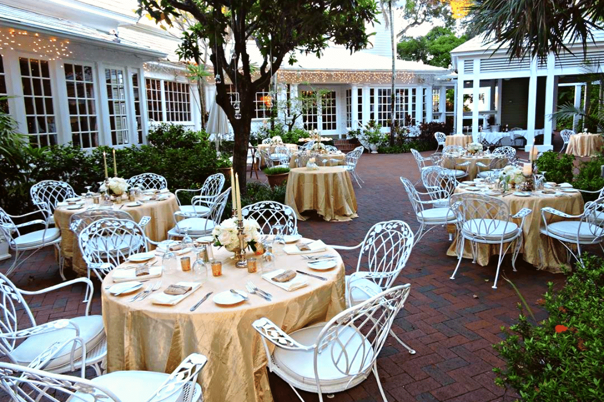 the veranda is another one of the popular fort myers restaurants