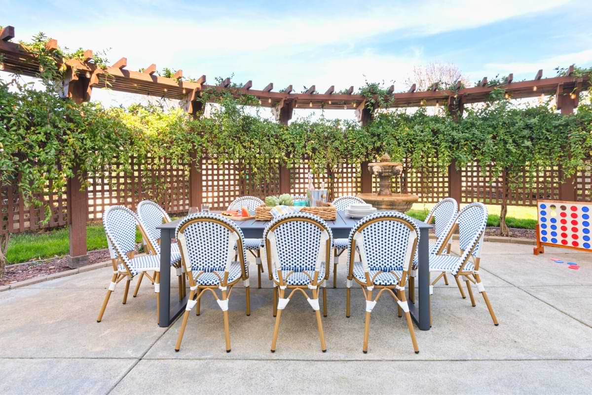 enjoy an ultimate friendsgiving celebration outside of the city at a sonoma vacation rental