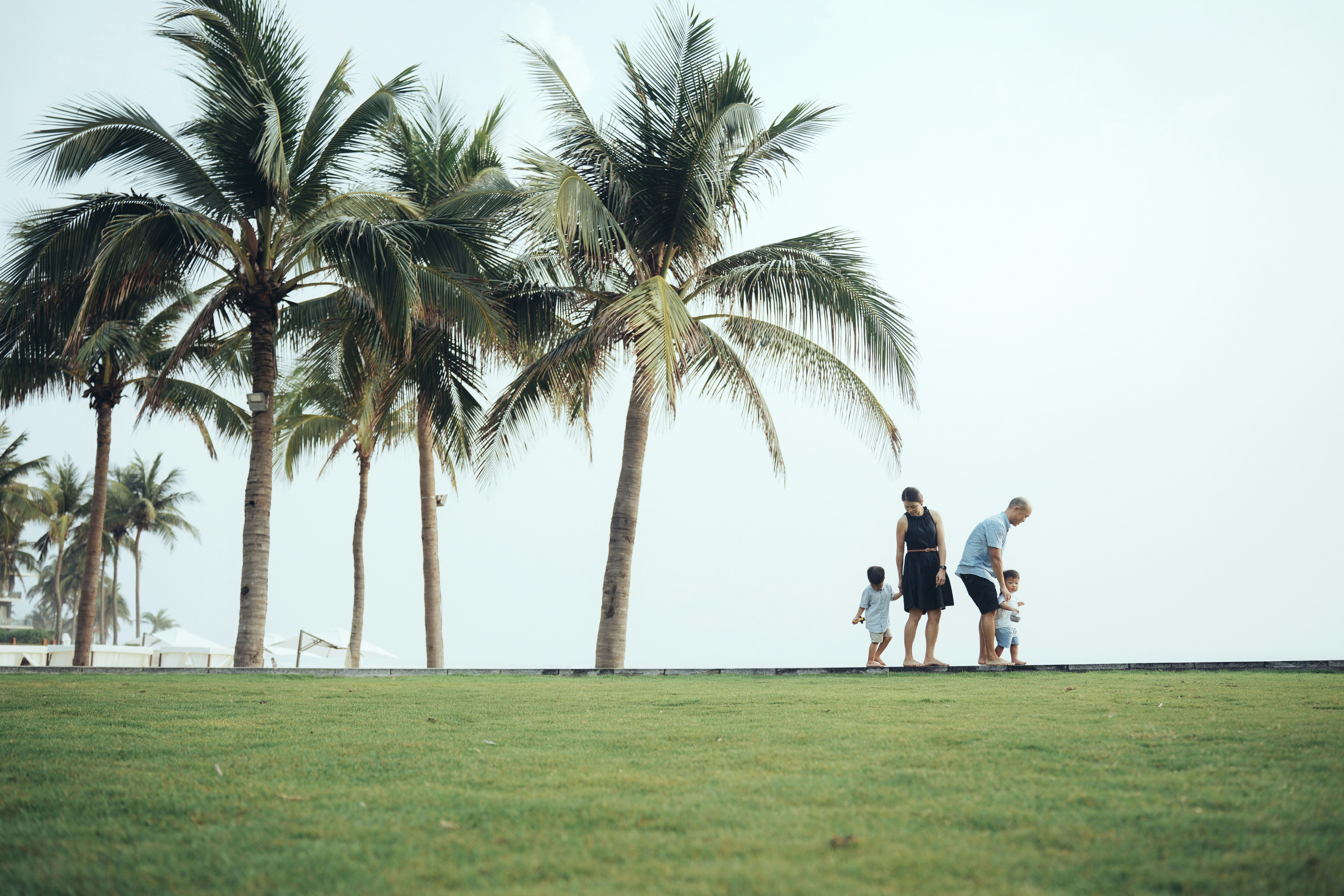 Top Places to Spend a Christmas Family Vacation Worldwide
